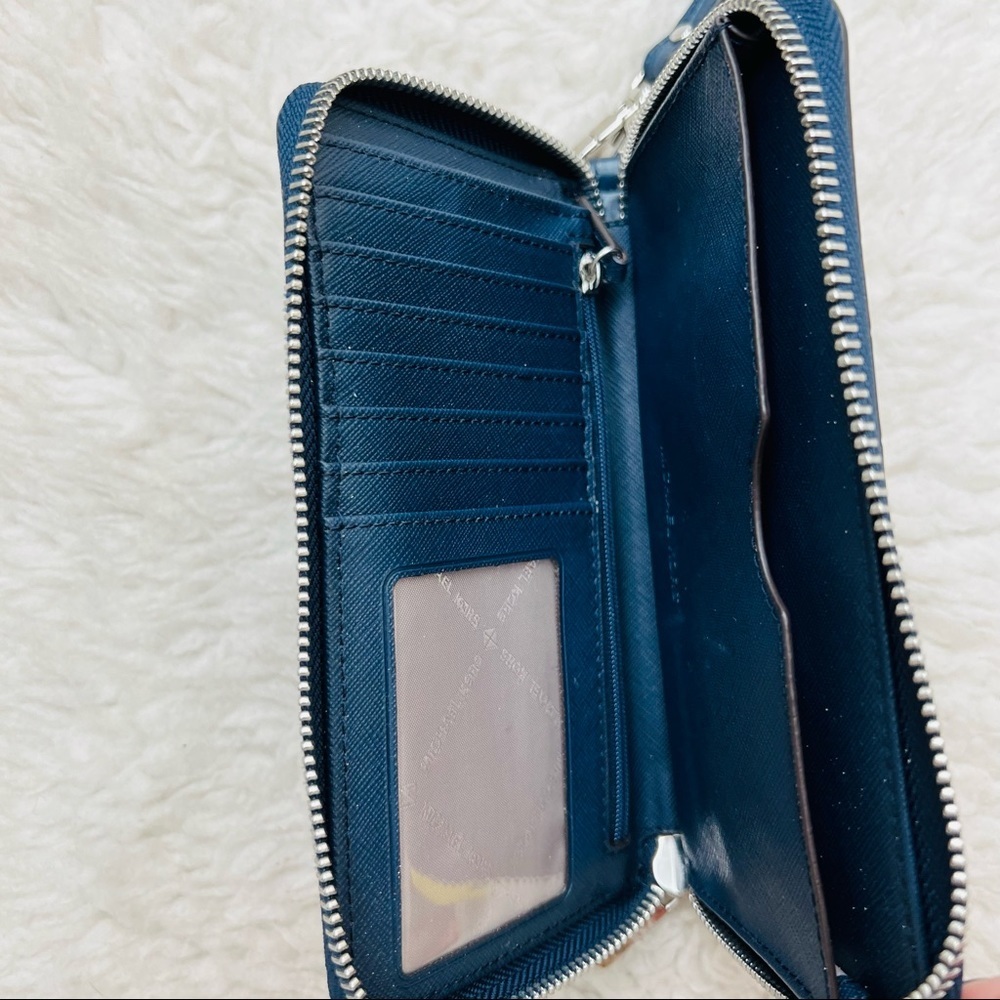 Michael Kors Croc Embossed Check Book/Phone Credit cards Wristlet Wallet - Picture 7 of 10